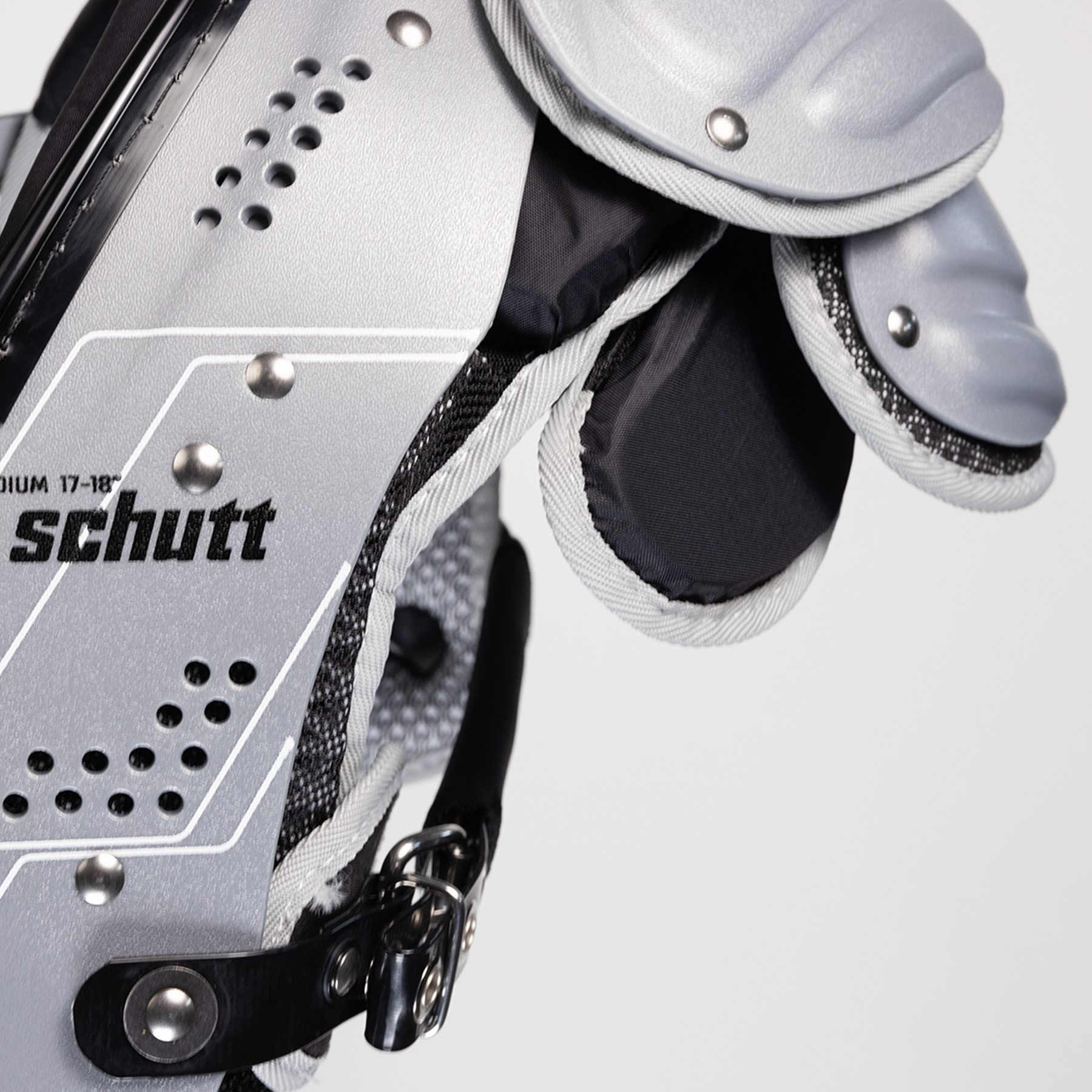 XV Hybrid Skill Adult Shoulder Pads