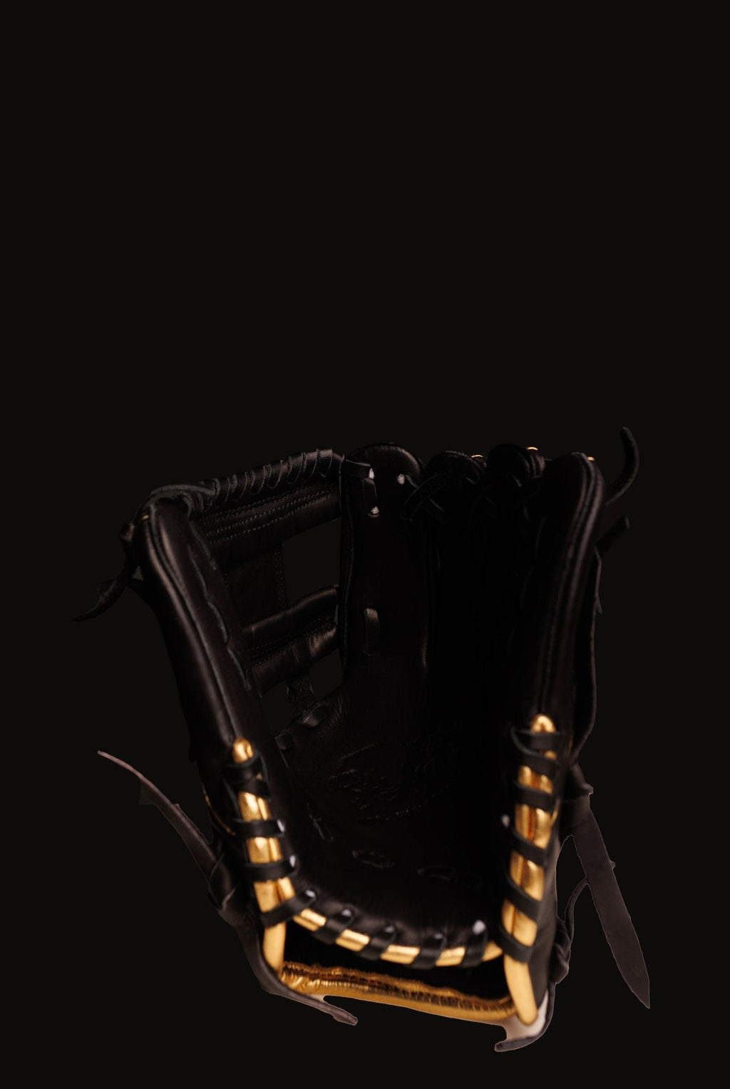 Relic MXT Series - Black & Gold